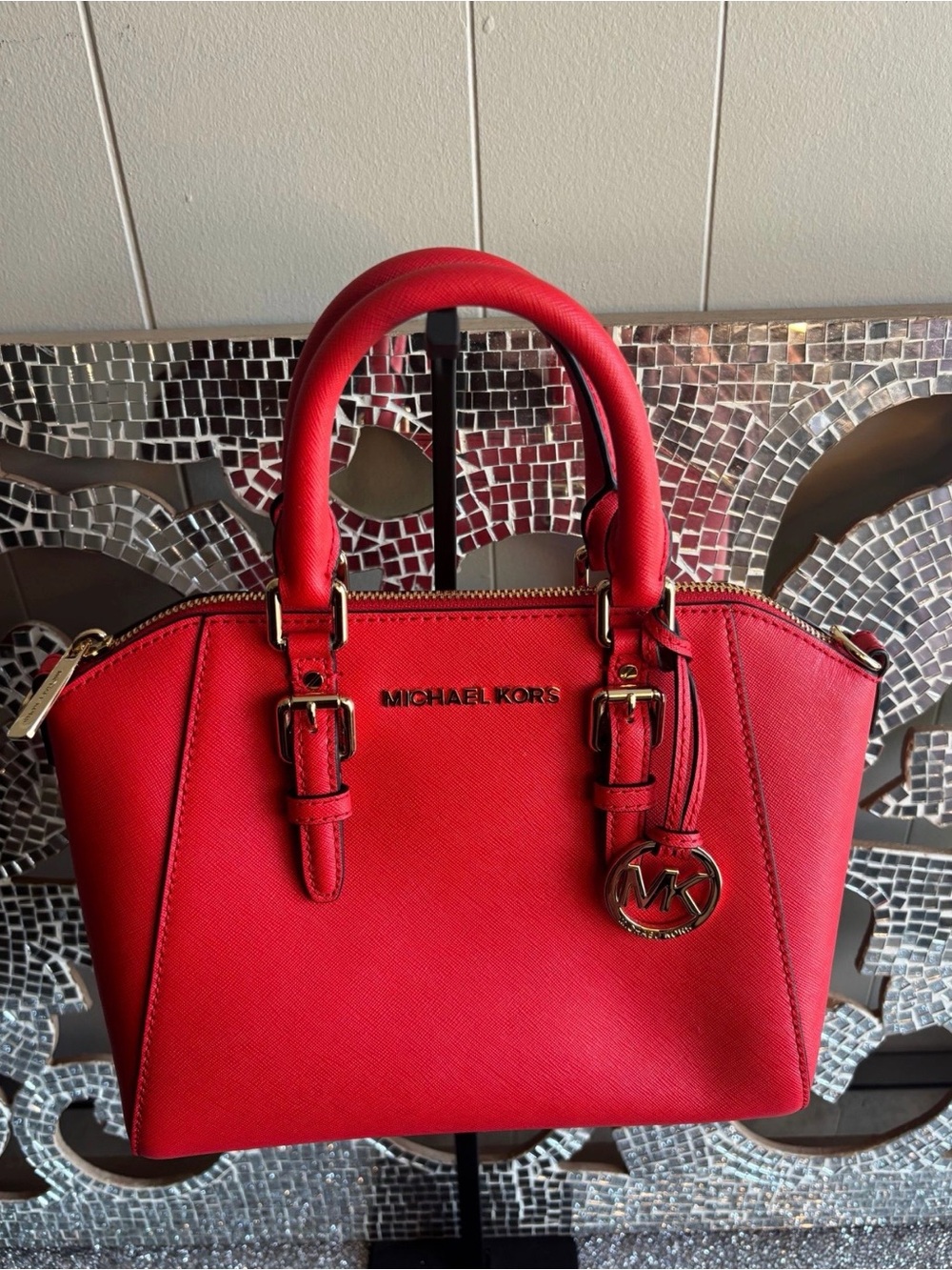 ⭐️Michael Kors Red Saffiano Leather Satchel - Picture 2 of 9